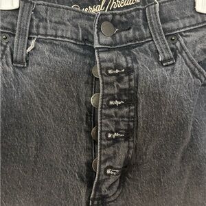 Universal Thread Black Light Wash Jeans